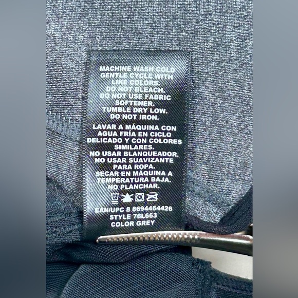 Avia Zip Up Sports High Intensity Full Coverage Bra Black Gray 38D - Picture 8 of 9